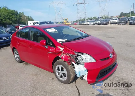 2014 Toyota Prius Three z USA, uszkodzony, nr VIN JTDKN3DU4E1745828